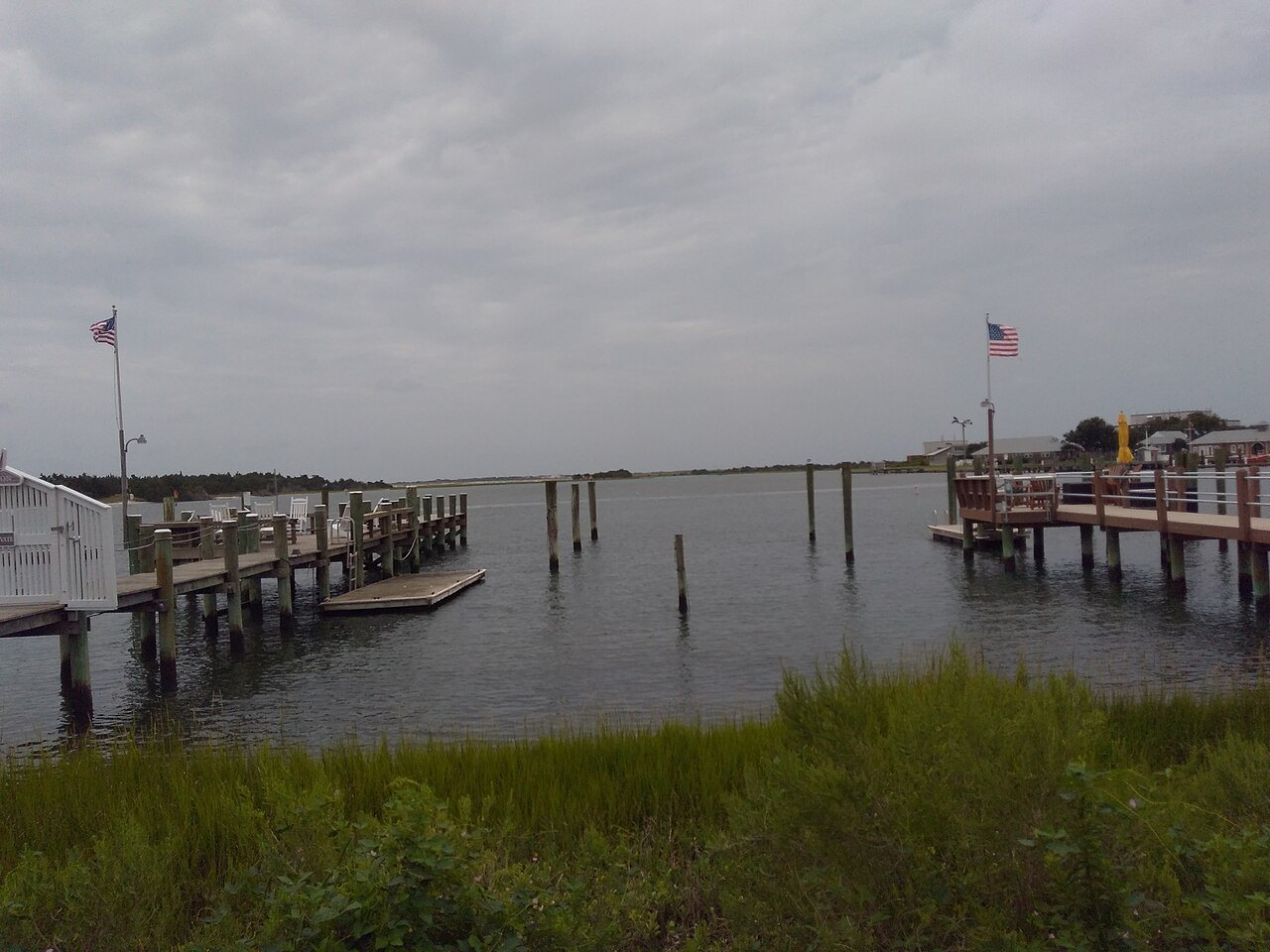 Docks on the water in the Beaufort historic district.