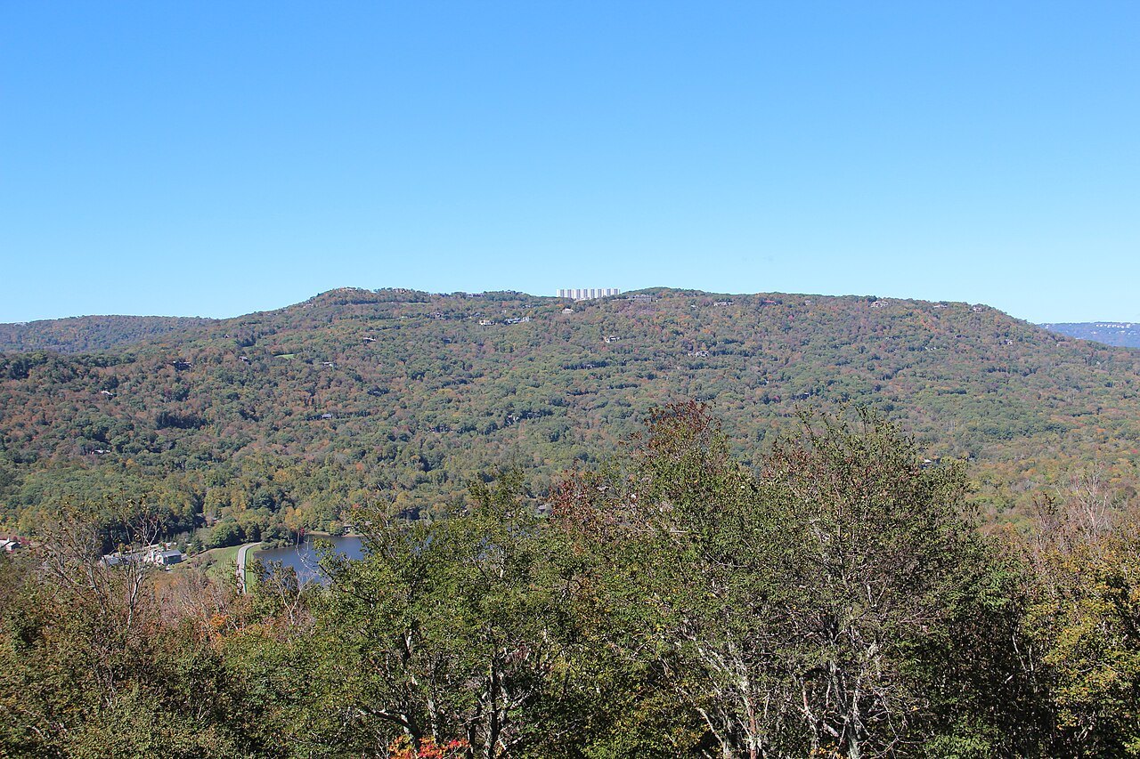Flattop Mountain seen from the Half Moon Overlook.